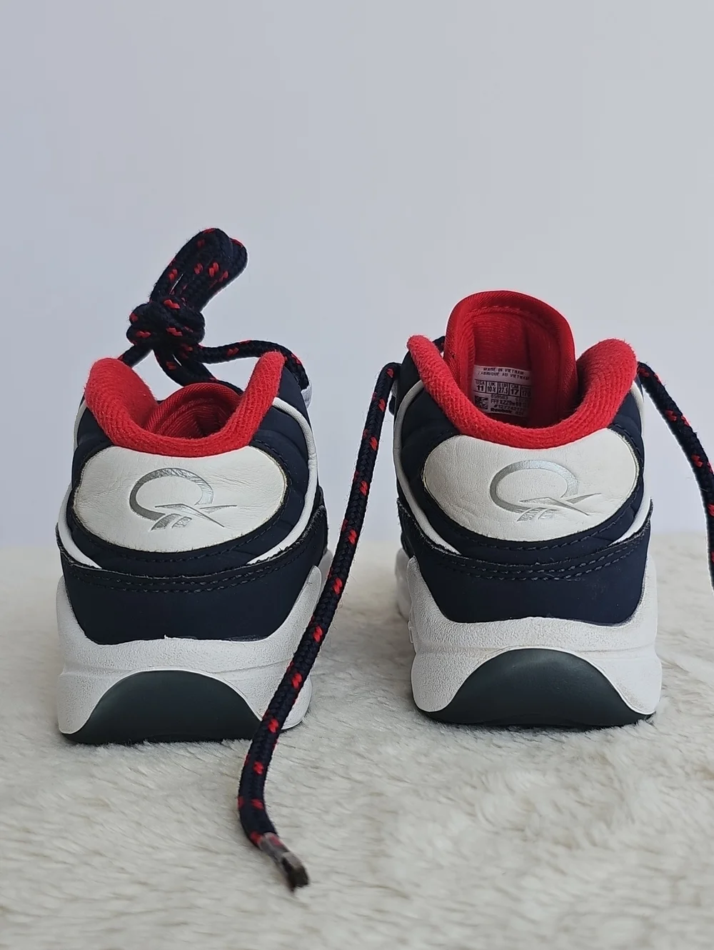 Reebok Question Mid USA Iverson Basketball Shoes Navy White Red Boys Size 11